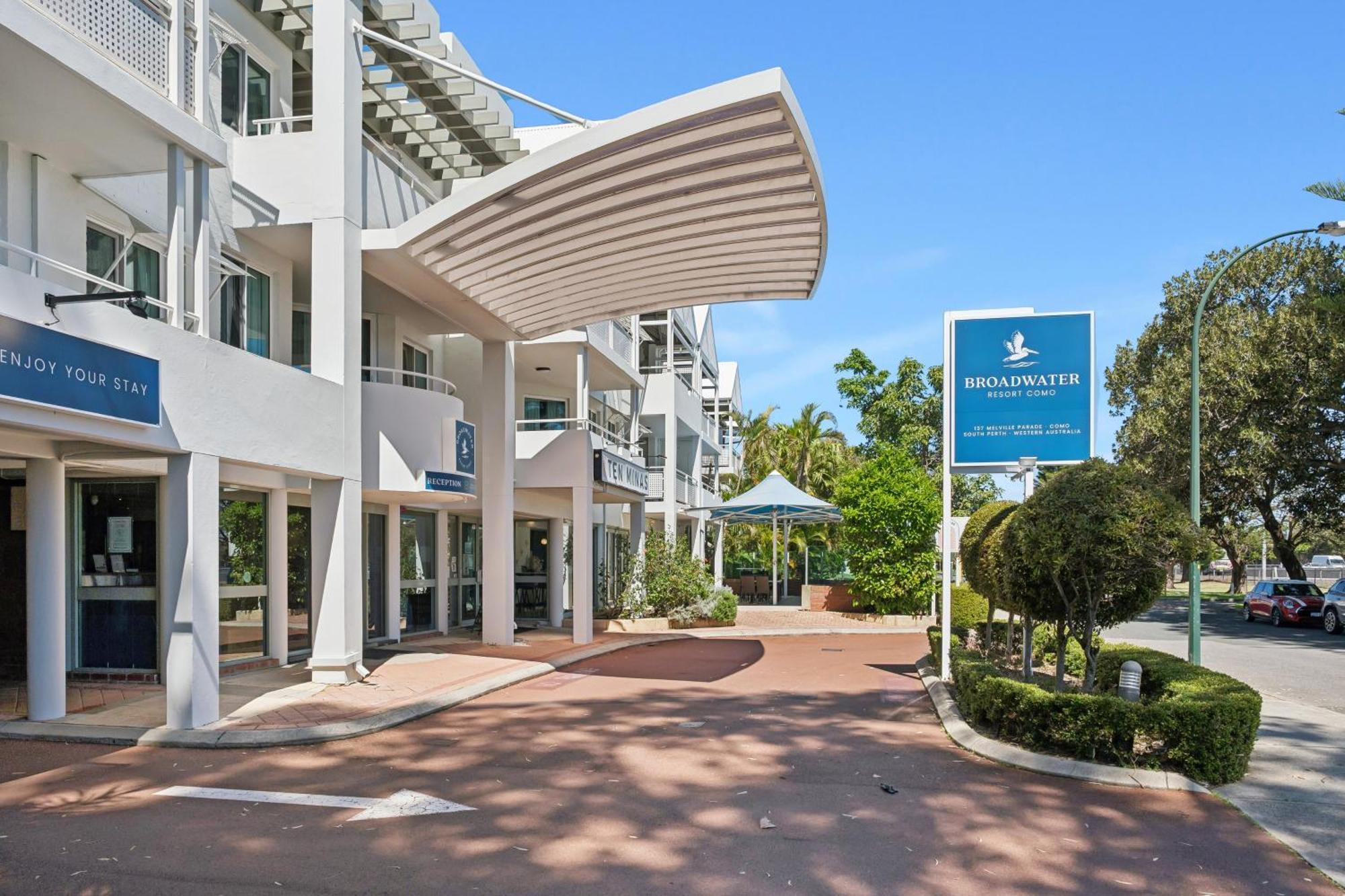 Broadwater Resort Como — Photos 1